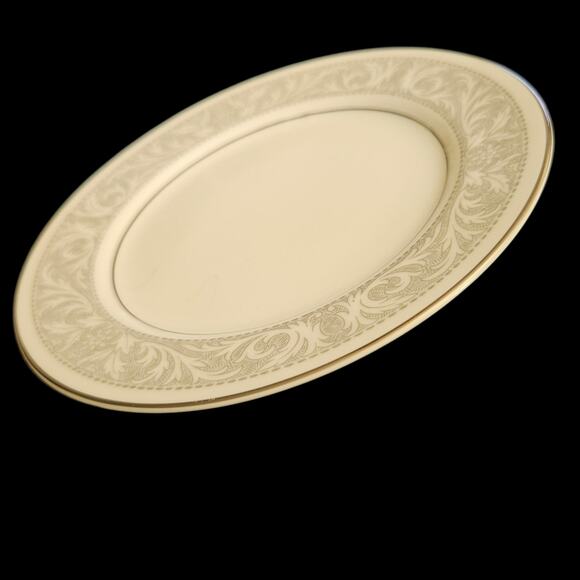 Imperial China W Dalton Whitney 5671 6.5" Bread Plates Japan Platinum Trim - Picture 1 of 6